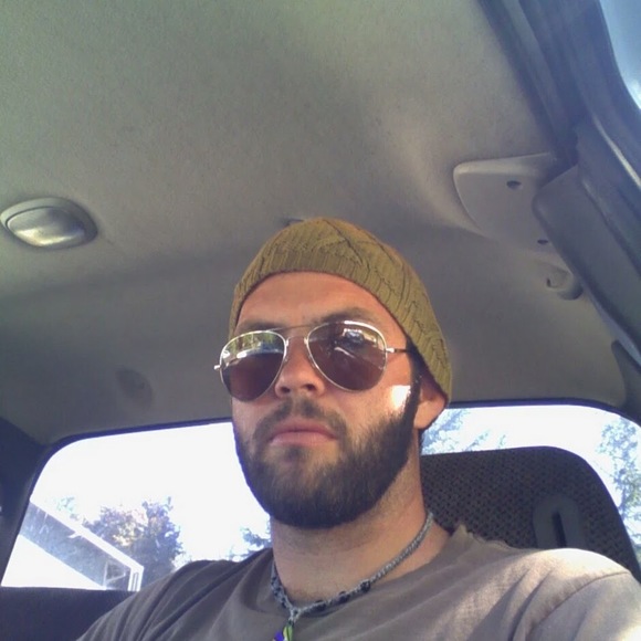 Meet your Posher, Stacie - Picture 1 of 1